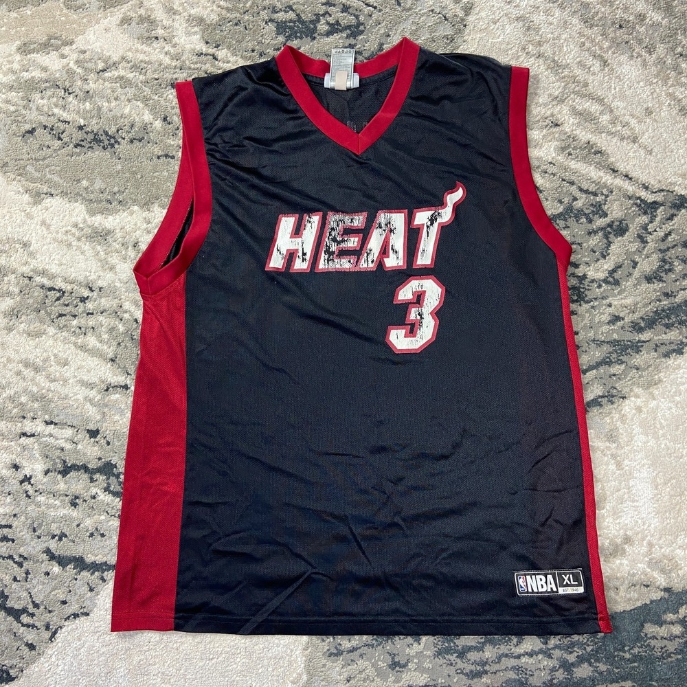 Miami Heat Jersey Mens XL Red Black Dwyane Wade #3 NBA Basketball Sports V Neck